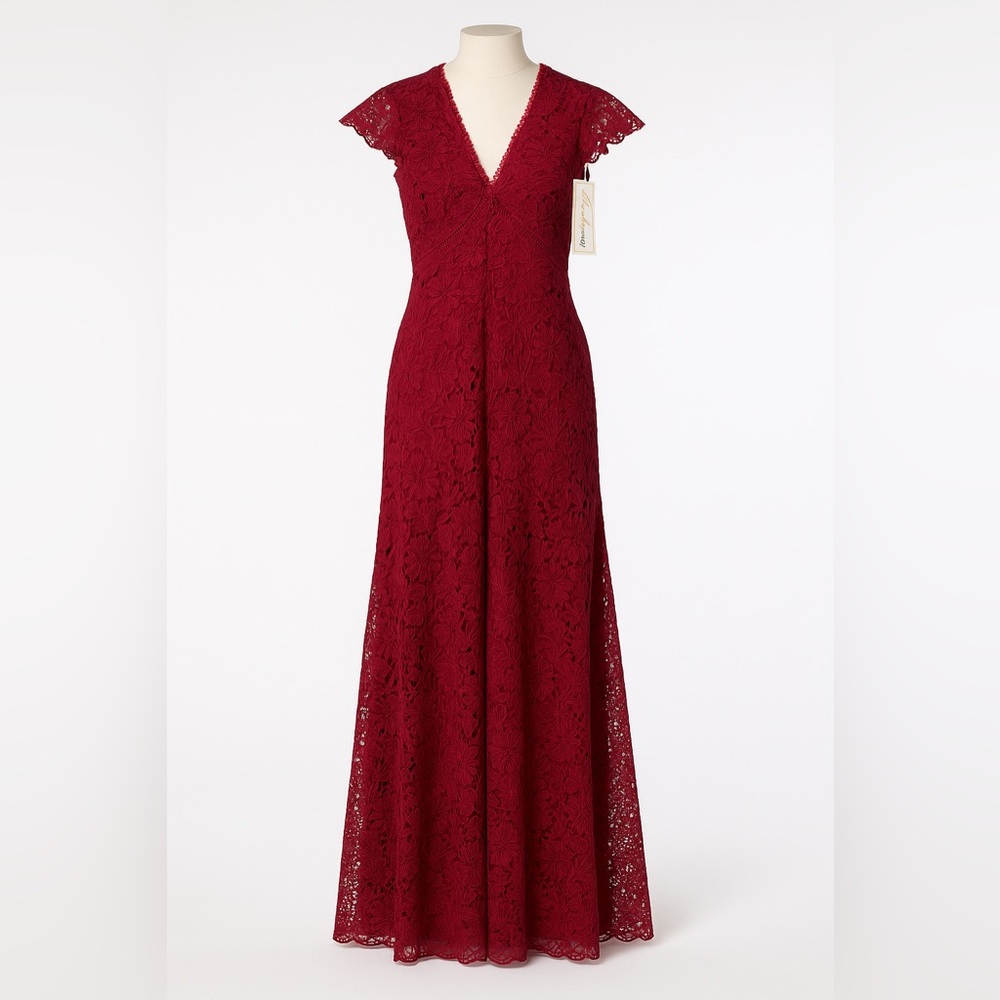 Shoshanna Howden V- neck Red Lace Gown Sz 4